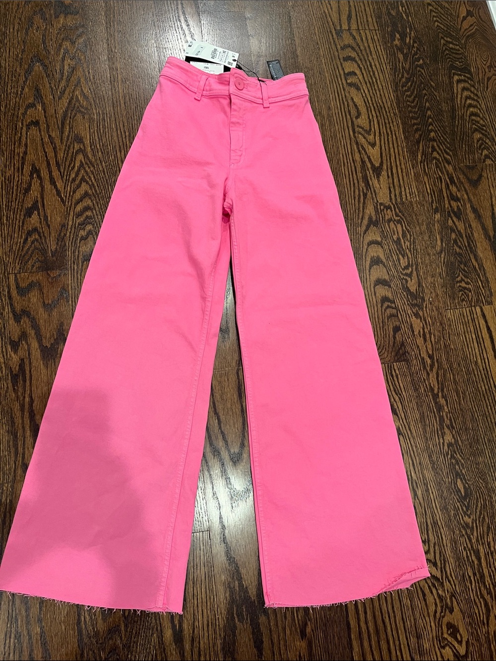 NWT Zara Women’s  Relaxed Leg High Rise Wide-Leg Pink Jeans Size 2